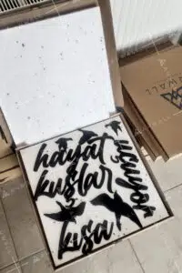 We Love This Live Yazılı Dekoratif Ahşap Tablo - Görsel 4