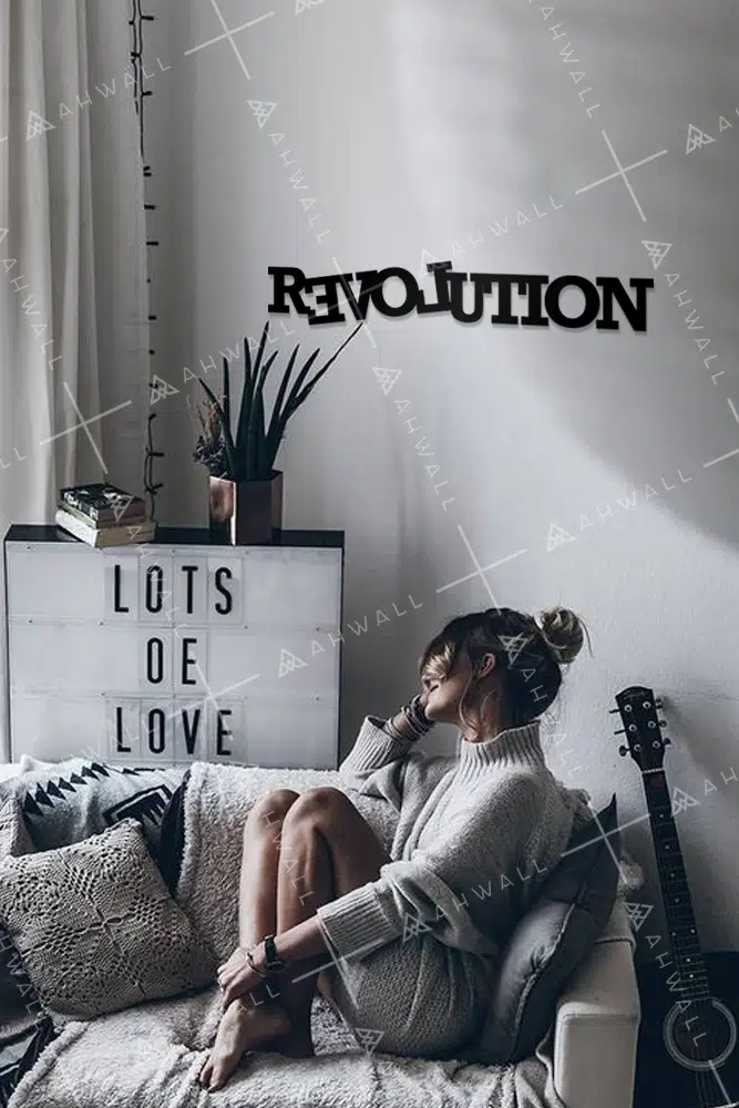 Revolution Yazılı Dekoratif Ahşap Tablo - Görsel 2