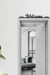 Welcome Yazılı Ahşap Kapı ve Ayna Üstü Köşe Süsü