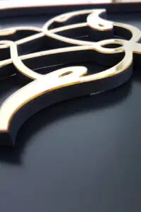 Vav Elif Yazılı Gold Pleksi Aynalı MDF Dekoratif Tablo - Görsel 3