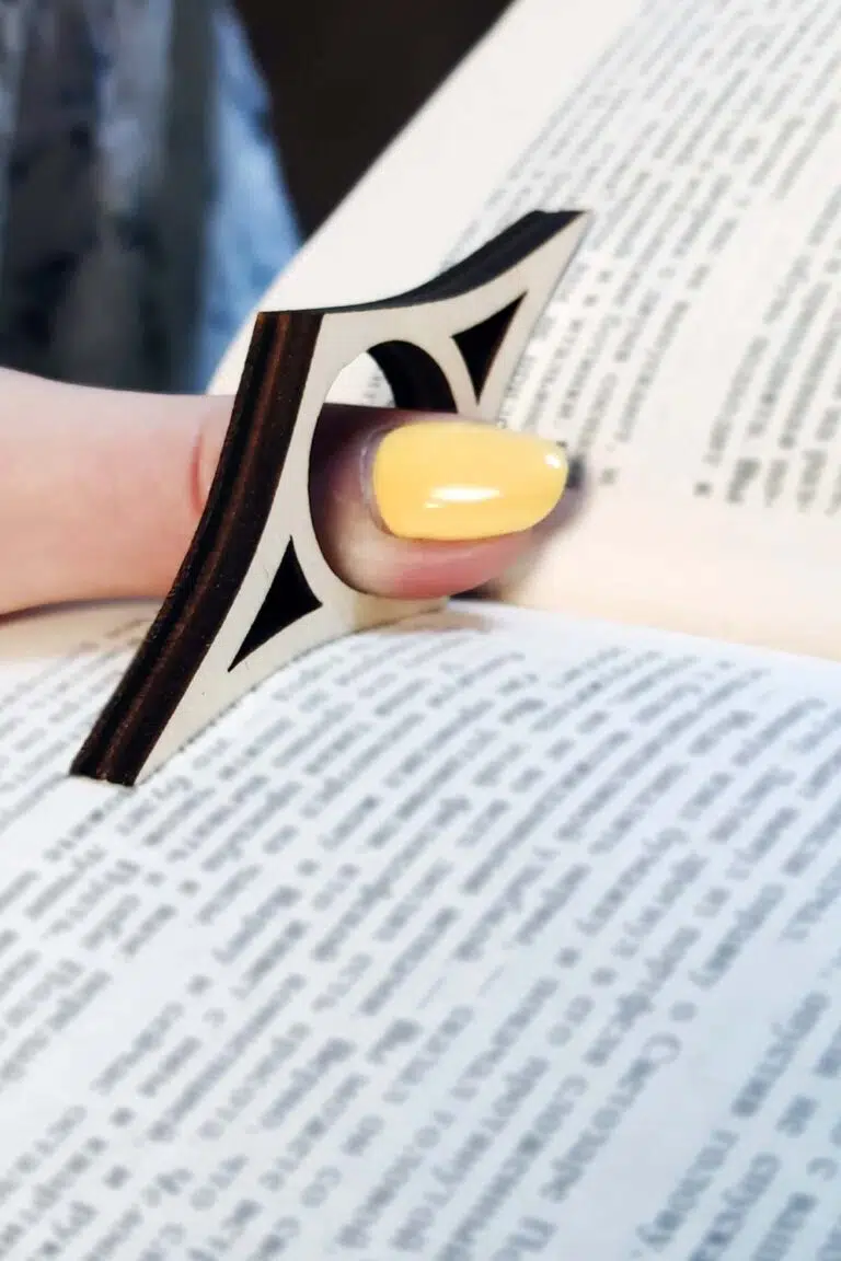 Kitap Arası Delikli Sayfa Parmak Tutucu Ahşap Aparat - Görsel 2