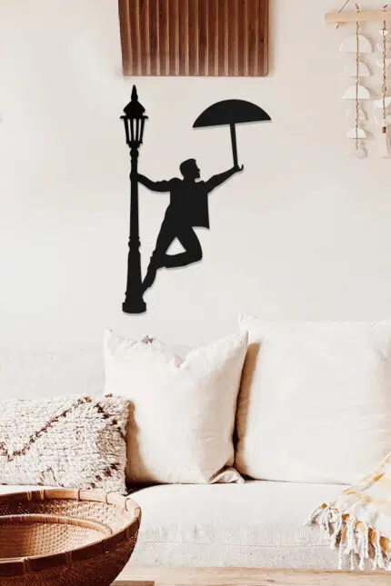 Şemsiye Tutan Adam Temalı Dekoratif Ahşap Tablo