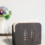 Ahşap Dekoratif Peçetelik Yaprak Temalı Desenli Siyah Renk