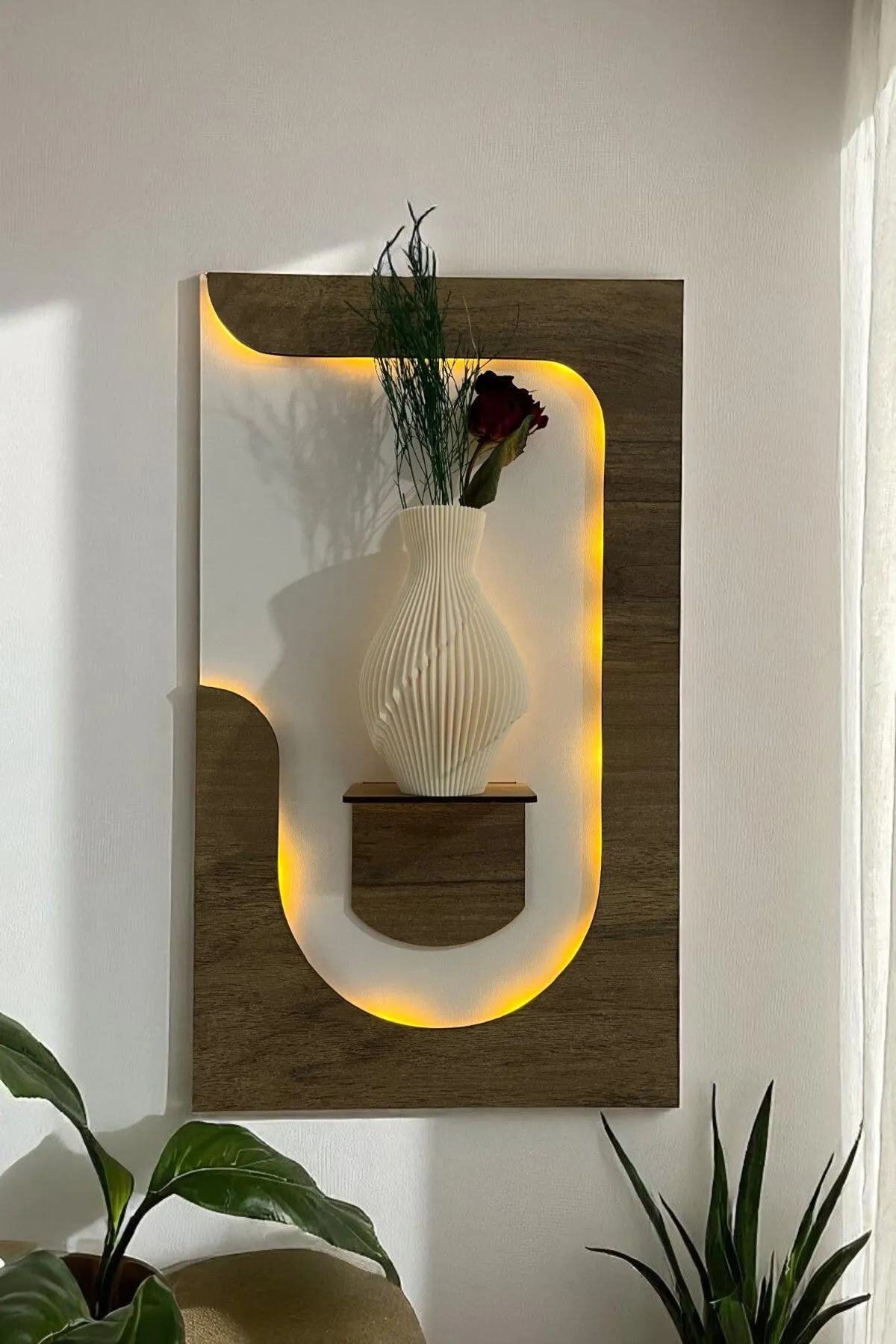 Minimalist LED Işıklı Ahşap Duvar Dekoru Raf, Pilli - Görsel 2