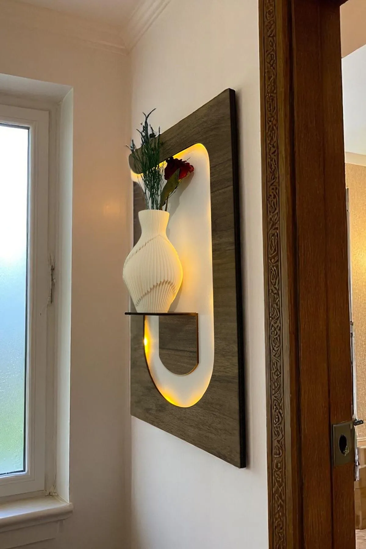 Minimalist LED Işıklı Ahşap Duvar Dekoru Raf, Pilli - Görsel 4